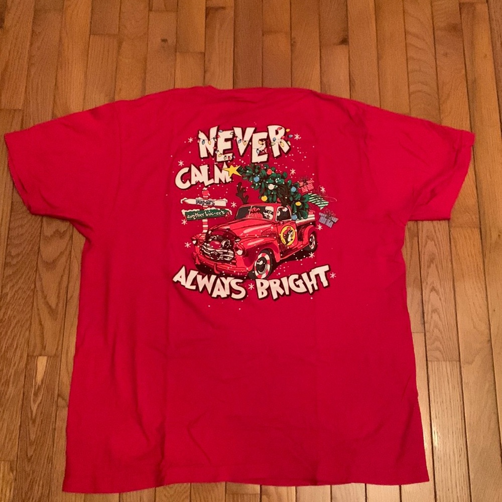 Buc-ee’s Christmas T-Shirt (Red)